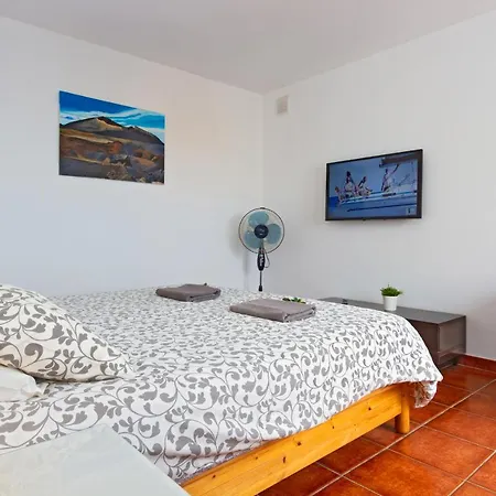 Semesterbostad Casa Buena *